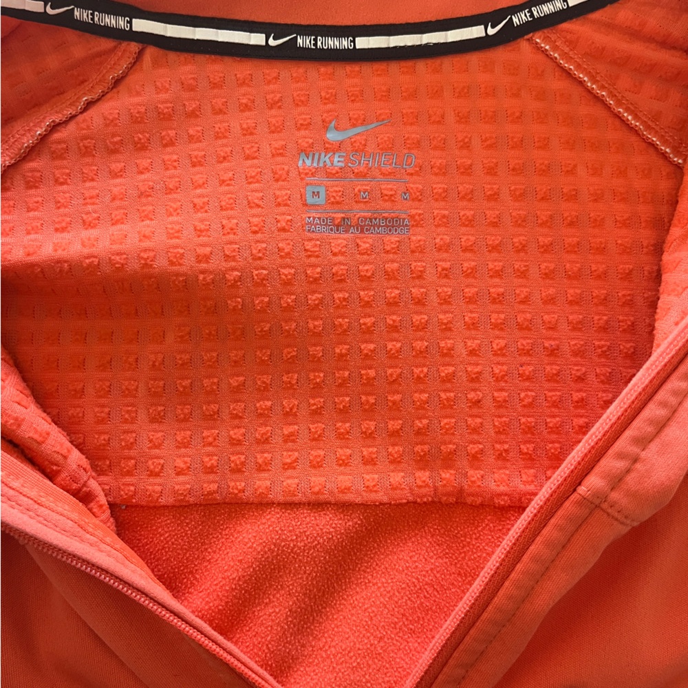 Nike shield running jacket - Picture 5 of 6